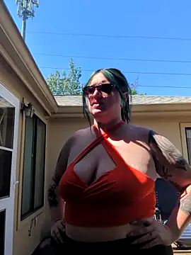 ImKatMeow online show from April 7, 4:42 pm