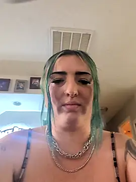 ImKatMeow online show from April 15, 4:11 pm