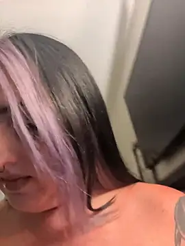 ImKatMeow online show from July 31, 5:43 pm