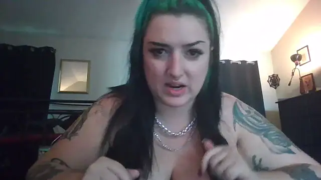 Snapshot of ImKatMeow chatting on January 16, 6:23 pm ImKatMeow online show from January 16, 6:23 pm