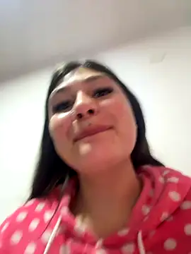 Snapshot of AngieG14_ chatting on October 18, 4:31 pm AngieG14  online show from October 18, 4:31 pm