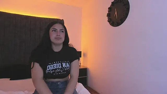 AuraSky  online show from October 28, 7:24 pm