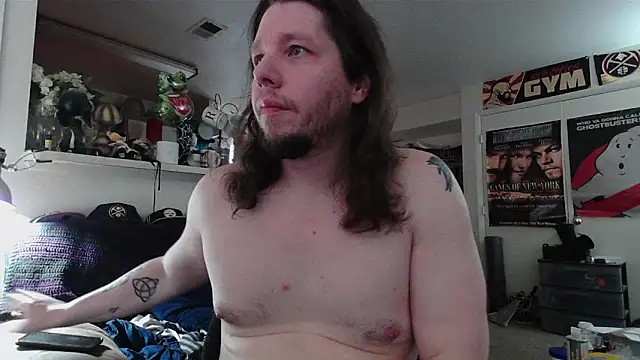 biggerisbetter12 online show from February 23, 10:54 pm