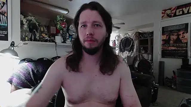 biggerisbetter12 online show from March 16, 3:26 pm