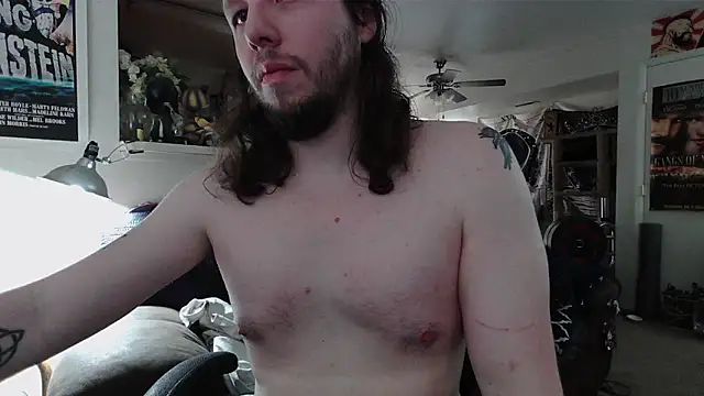 biggerisbetter12 online show from March 14, 8:26 pm