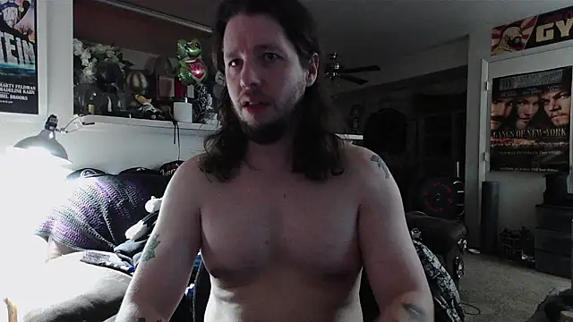 biggerisbetter12 online show from March 19, 6:57 am