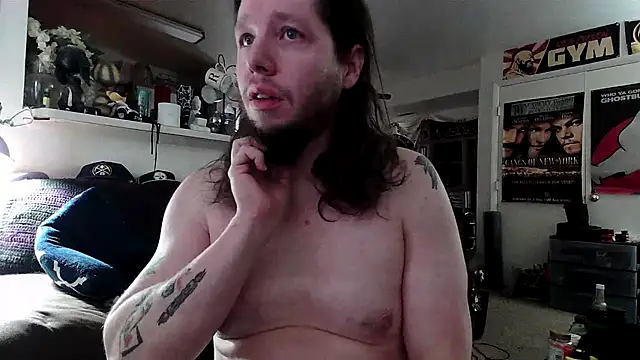 biggerisbetter12 online show from November 26, 7:47 pm