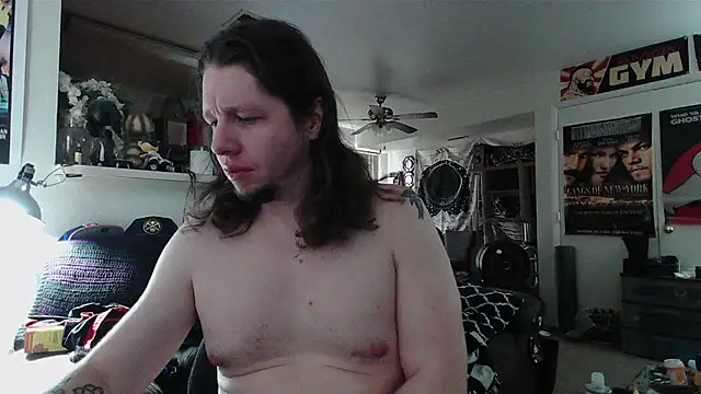 biggerisbetter12 online show from February 2, 8:30 pm