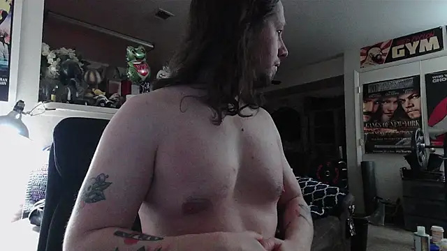 biggerisbetter12 online show from February 19, 11:07 am