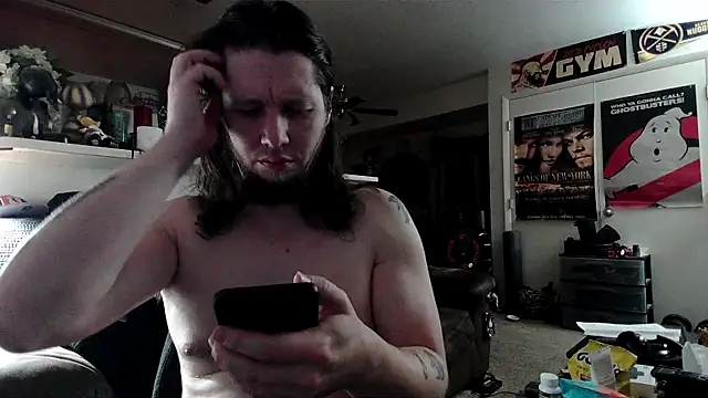 biggerisbetter12 online show from October 26, 9:31 am