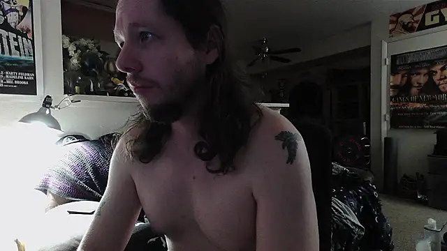 biggerisbetter12 online show from March 21, 3:41 am