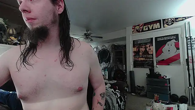 biggerisbetter12 online show from July 1, 9:48 pm