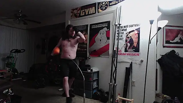 biggerisbetter12 online show from March 24, 2:33 am