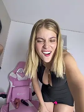  Alicee 1 online show from March 19, 12:43 am