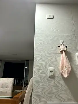 Snapshot of _Alicee_1 chatting on January 15, 1:42 am Alicee 1 online show from January 15, 1:42 am