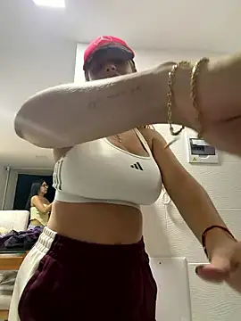 Snapshot of _Alicee_1 chatting on January 13, 12:04 am Alicee 1 online show from January 13, 12:04 am