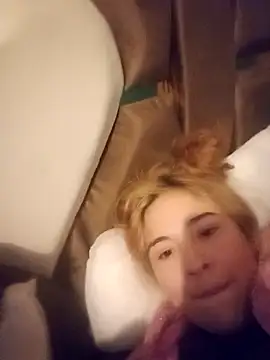 Snapshot of Lana_pohenix chatting on October 22, 12:54 am Lana pohenix online show from October 22, 12:54 am