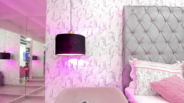 GabrielaSuarez online show from November 27, 5:57 pm