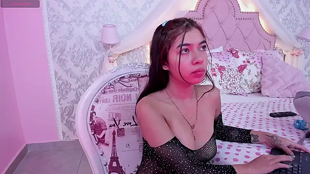 GabrielaSuarez online show from November 2, 12:43 pm