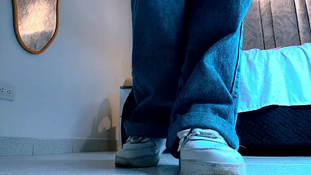 goddessfeetxx online show from March 9, 8:23 pm