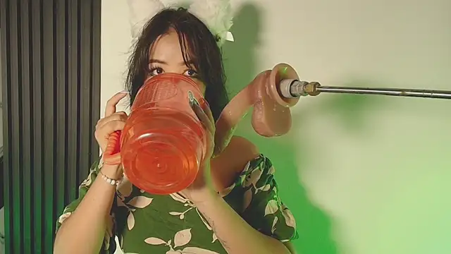 sophiie18 online show from November 12, 8:34 pm