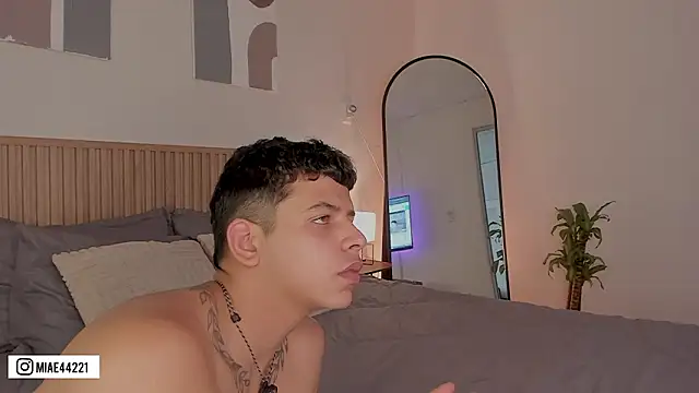 Little Emma 11 online show from March 23, 1:22 pm