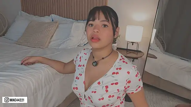 Little Emma 11 online show from April 2, 3:08 pm