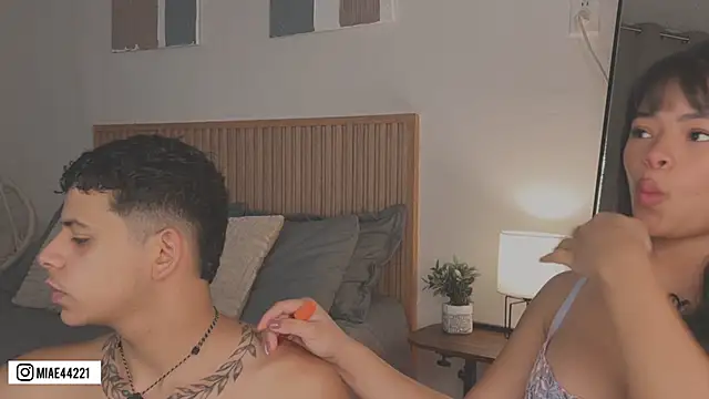 Little Emma 11 online show from April 4, 3:18 pm