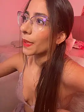 elegant  rouse online show from February 13, 8:09 pm