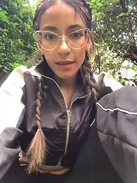 elegant  rouse online show from April 5, 9:54 pm