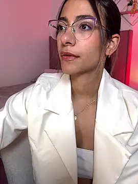 elegant  rouse online show from May 28, 9:54 pm