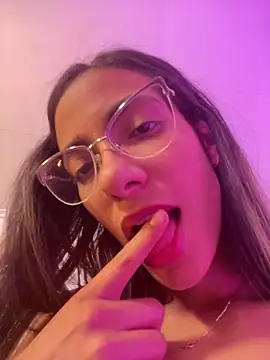 elegant  rouse online show from February 3, 2:53 am