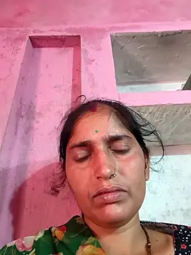 Snapshot of Pooja_shre chatting on May 9, 10:40 am Pooja shre online show from May 9, 10:40 am