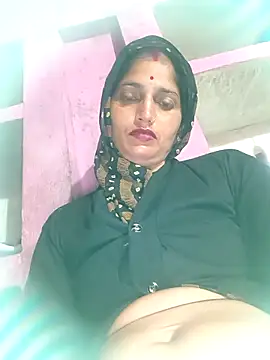 Snapshot of Pooja_shre chatting on February 23, 1:07 am Pooja shre online show from February 23, 1:07 am