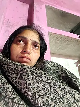 Snapshot of Pooja_shre chatting on January 7, 2:16 am Pooja shre online show from January 7, 2:16 am