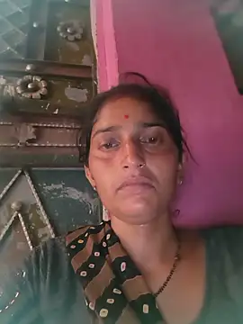 Snapshot of Pooja_shre chatting on June 17, 10:47 am Pooja shre online show from June 17, 10:47 am