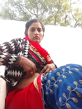 Snapshot of Pooja_shre chatting on November 14, 1:53 am Pooja shre online show from November 14, 1:53 am