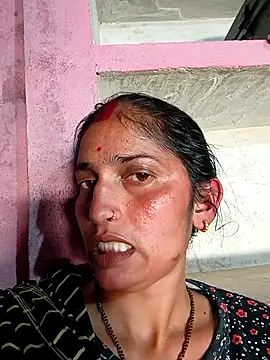 Snapshot of Pooja_shre chatting on February 9, 9:29 am Pooja shre online show from February 9, 9:29 am