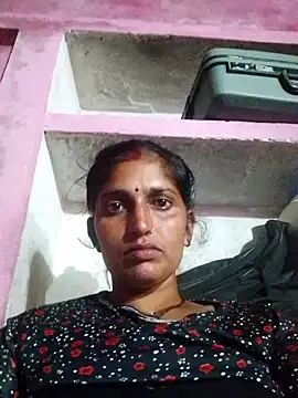 Snapshot of Pooja_shre chatting on November 10, 1:38 pm Pooja shre online show from November 10, 1:38 pm