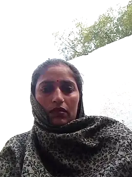 Snapshot of Pooja_shre chatting on November 19, 2:55 am Pooja shre online show from November 19, 2:55 am