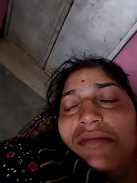 Snapshot of Pooja_shre chatting on February 7, 7:33 pm Pooja shre online show from February 7, 7:33 pm