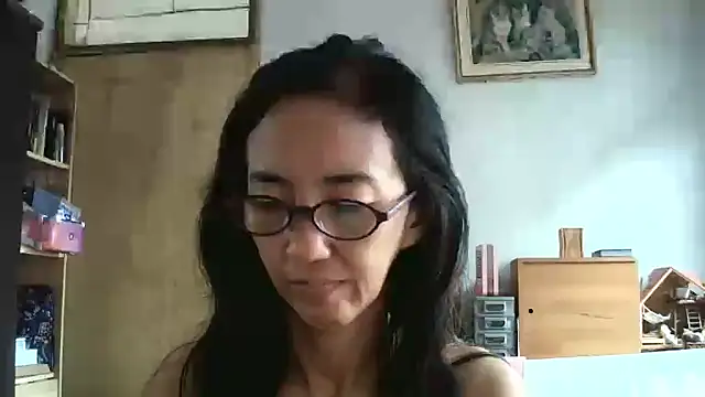 princessD077 online show from December 19, 2:15 am