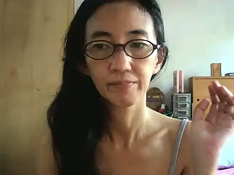 princessD077 online show from December 17, 6:29 am