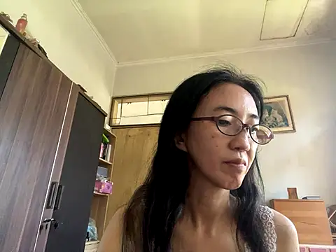 princessD077 online show from October 18, 2:13 am