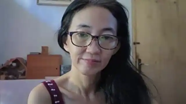 Snapshot of princessD077 chatting on June 11, 7:49 am princessD077 online show from June 11, 7:49 am