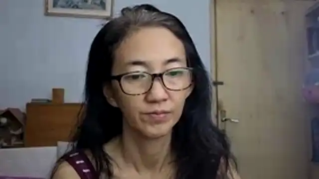 Snapshot of princessD077 chatting on June 12, 4:38 pm princessD077 online show from June 12, 4:38 pm