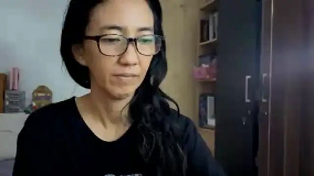 princessD077 online show from February 22, 6:49 am