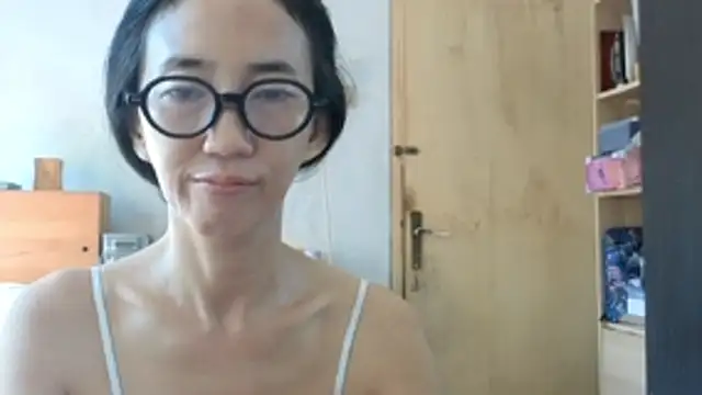 Snapshot of princessD077 chatting on May 21, 2:09 am princessD077 online show from May 21, 2:09 am
