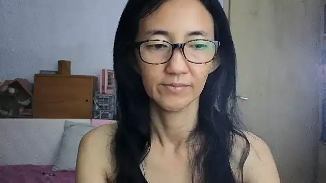 princessD077 online show from April 9, 4:13 pm