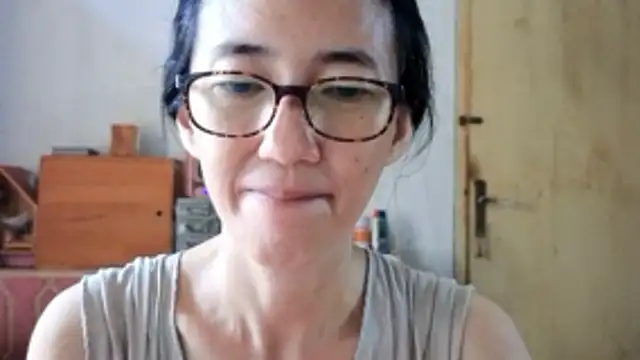 princessD077 online show from April 12, 7:00 am